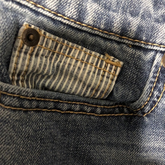 🍍Gap boyfriend coupe ankle jeans with patching🍍 - Picture 6 of 8